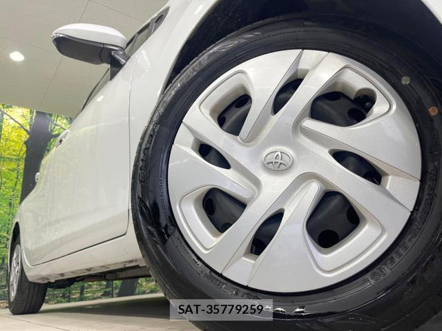 Toyota AQUA 2023-06 8282660-12