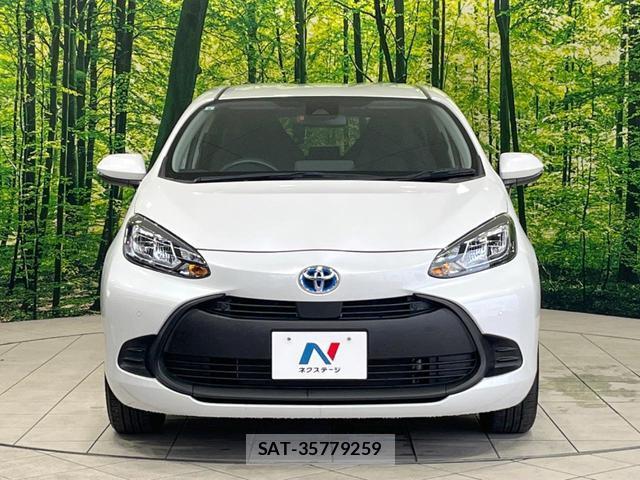 Toyota AQUA 2023-06 8282660-13