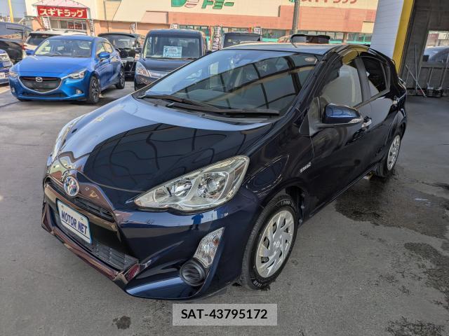Toyota AQUA 2016-09 8282692-0