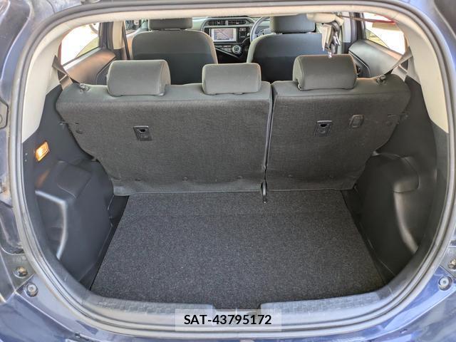 Toyota AQUA 2016-09 8282692-15