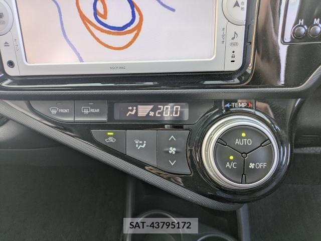 Toyota AQUA 2016-09 8282692-19