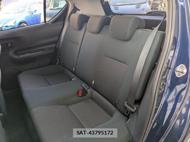 Toyota AQUA 2016-09 8282692-6