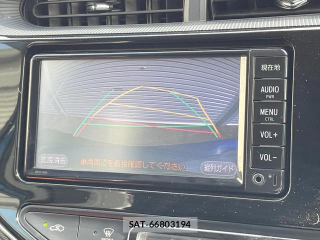 Toyota AQUA 2017-11 8282856-3