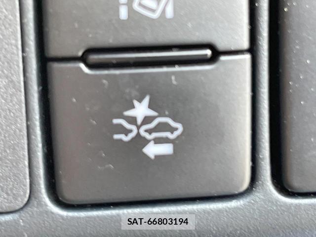 Toyota AQUA 2017-11 8282856-4