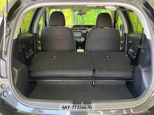 Toyota AQUA 2015-09 8283019-10