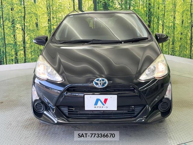 Toyota AQUA 2015-09 8283019-14