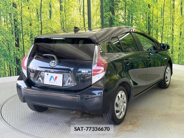 Toyota AQUA 2015-09 8283019-17