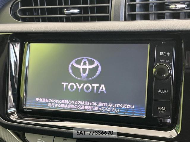 Toyota AQUA 2015-09 8283019-3
