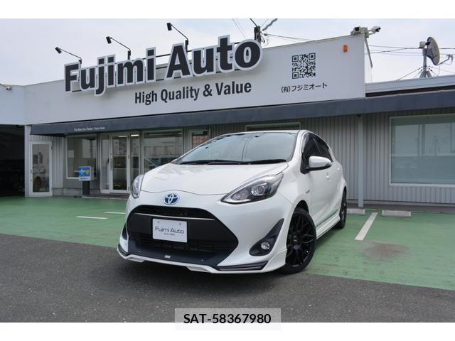 Toyota AQUA 2017-10 8283240-0