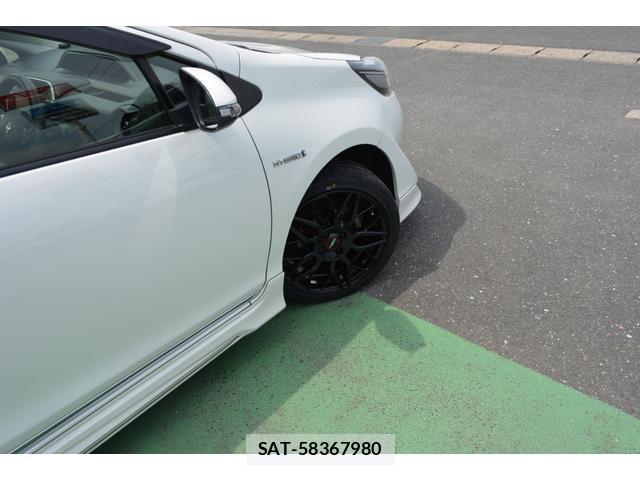 Toyota AQUA 2017-10 8283240-13