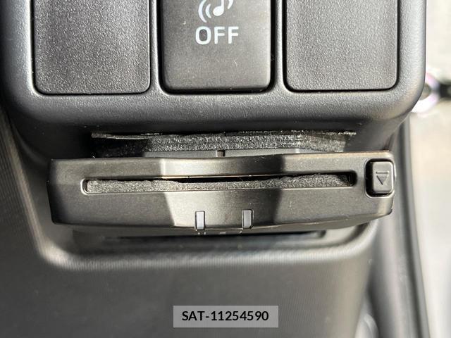 Toyota AQUA 2014-05 8283271-4