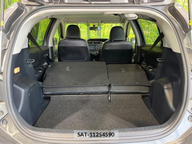 Toyota AQUA 2014-05 8283271-9