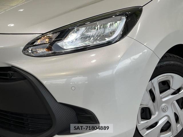 Toyota AQUA 2023-07 8283278-11