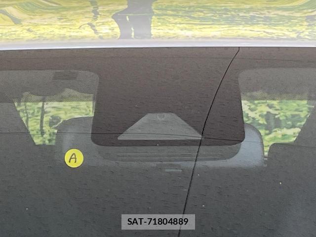 Toyota AQUA 2023-07 8283278-4