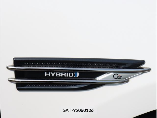 Toyota AQUA 2017-05 8283411-18