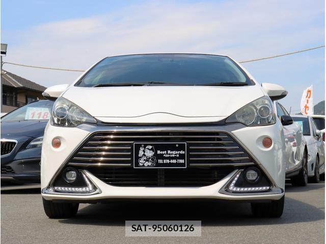 Toyota AQUA 2017-05 8283411-4