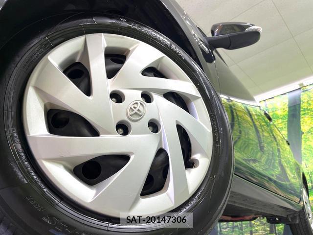 Toyota AQUA 2015-08 8283482-11