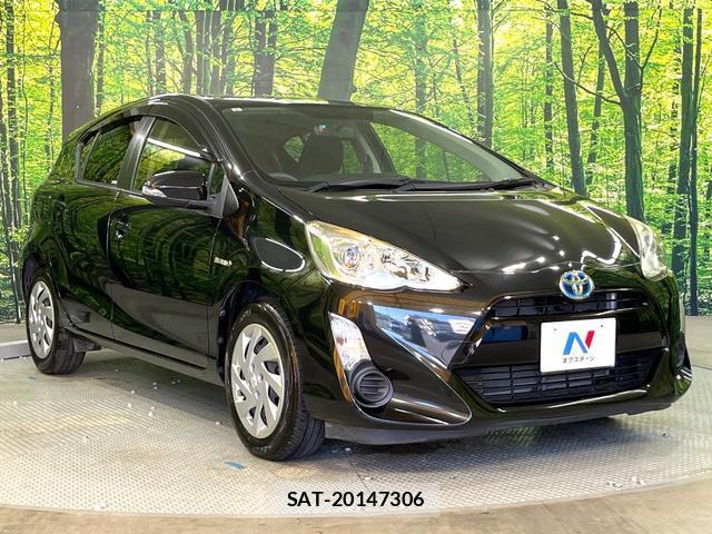Toyota AQUA 2015-08 8283482-14
