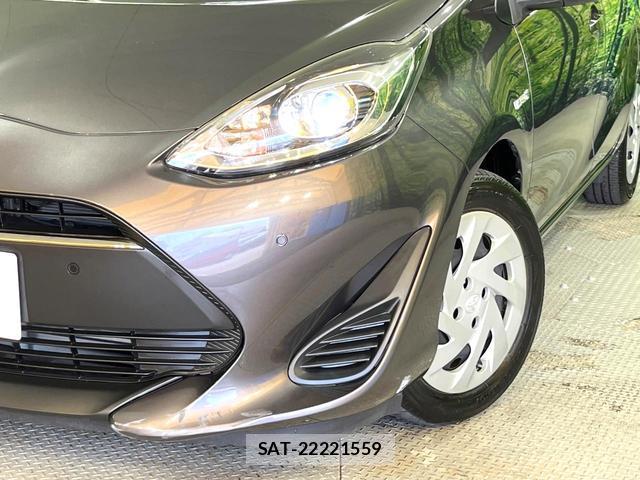 Toyota AQUA 2018-07 8283485-11