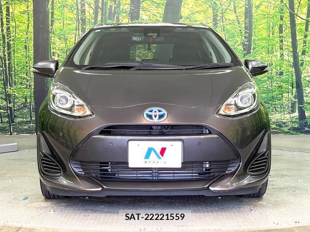 Toyota AQUA 2018-07 8283485-13