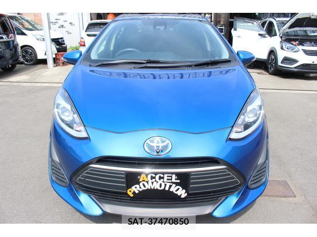 Toyota AQUA 2018-02 8283515-13