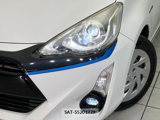 Toyota AQUA 2017-03 8283609-11