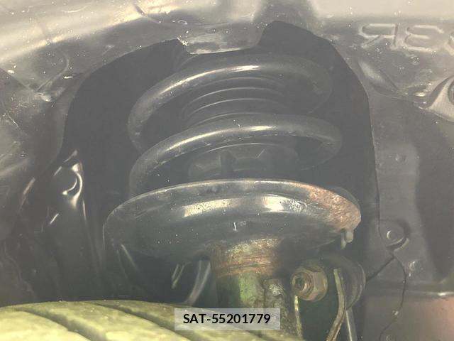 Toyota AQUA 2017-03 8283609-19