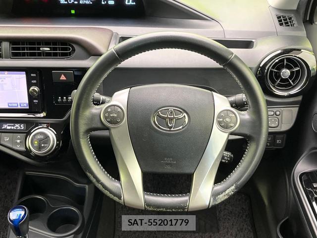 Toyota AQUA 2017-03 8283609-7