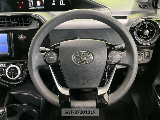 Toyota AQUA 2018-12 8283658-10