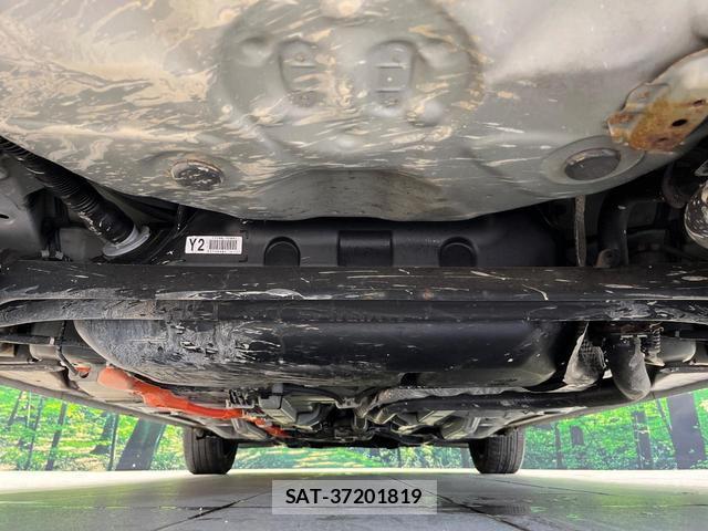 Toyota AQUA 2018-12 8283658-18