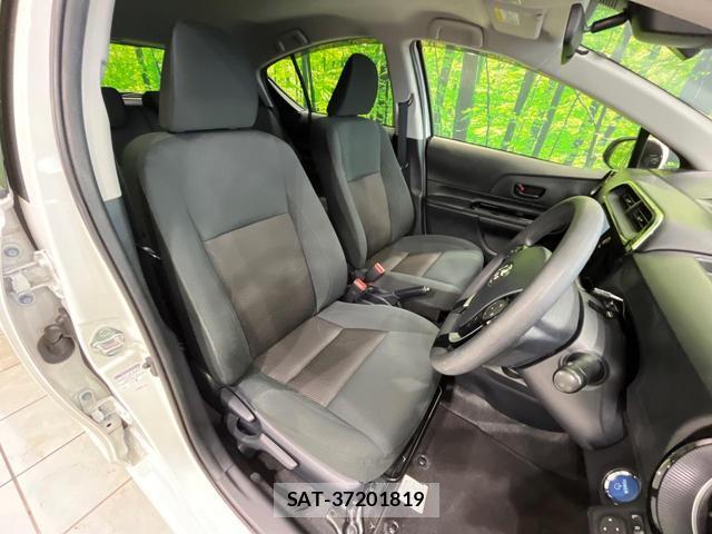 Toyota AQUA 2018-12 8283658-7