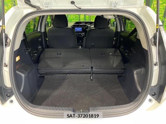 Toyota AQUA 2018-12 8283658-9