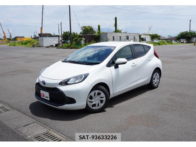 Toyota AQUA 2024-07 8283744-2