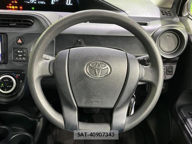 Toyota AQUA 2020-06 8283812-10