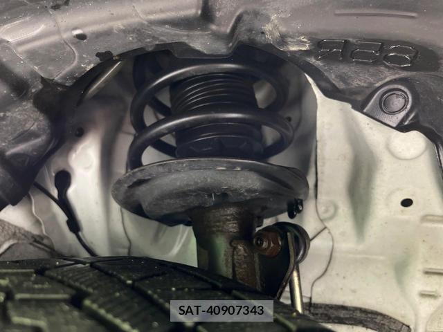 Toyota AQUA 2020-06 8283812-19