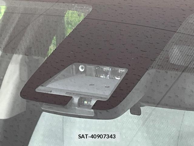Toyota AQUA 2020-06 8283812-2