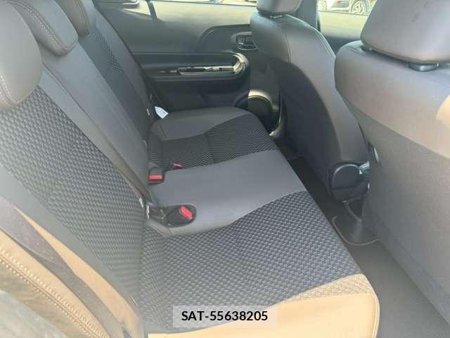 Toyota AQUA 2019-07 8283959-5