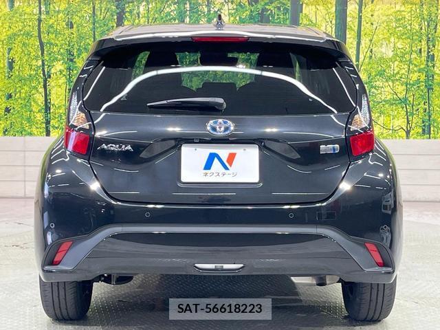 Toyota AQUA 2023-02 8284013-14