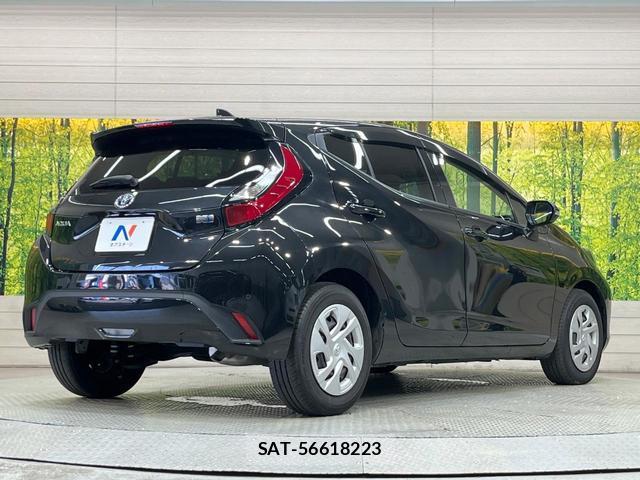 Toyota AQUA 2023-02 8284013-16