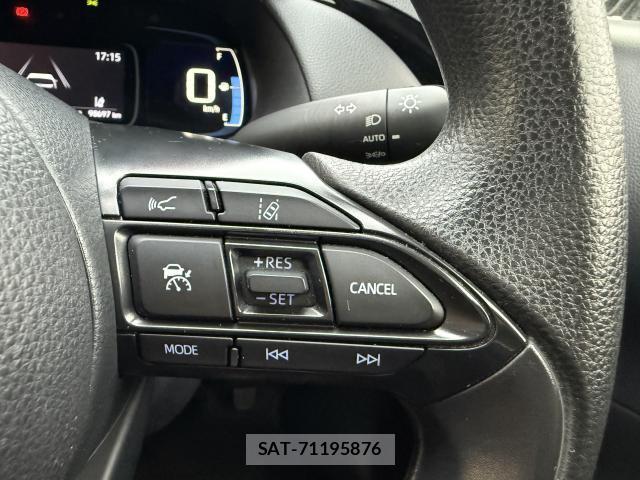 Toyota AQUA 2022-06 8284098-19