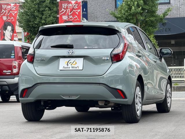 Toyota AQUA 2022-06 8284098-2