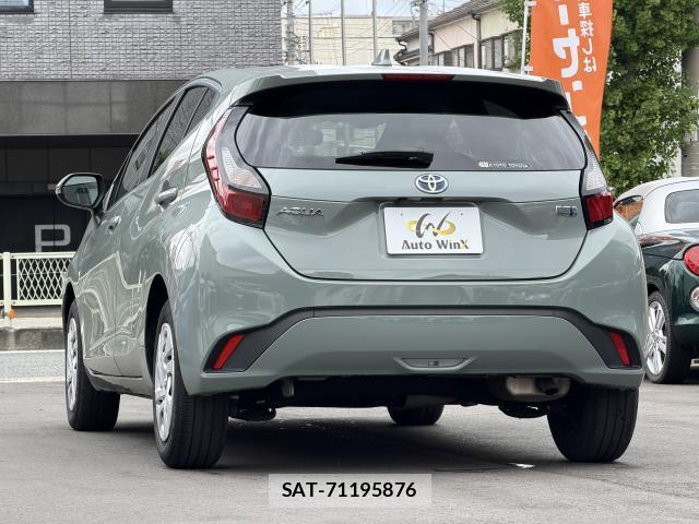 Toyota AQUA 2022-06 8284098-3