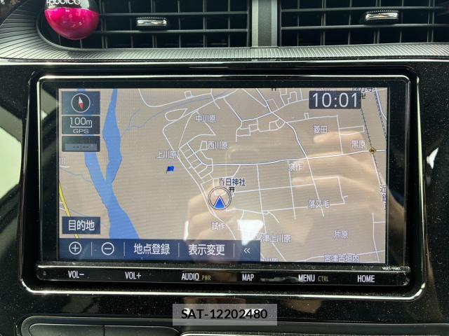 Toyota AQUA 2018-11 8284223-4