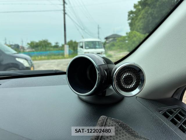 Toyota AQUA 2018-11 8284223-7