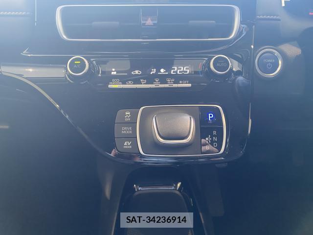 Toyota AQUA 2021-10 8284335-10
