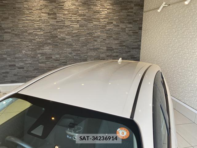 Toyota AQUA 2021-10 8284335-5