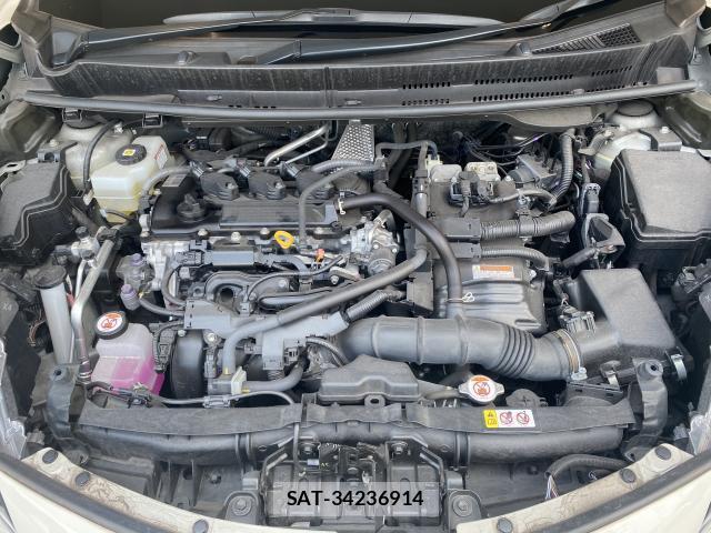 Toyota AQUA 2021-10 8284335-7
