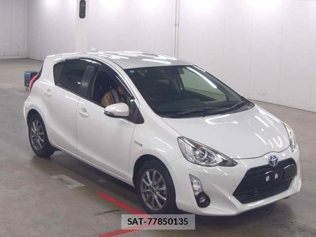 Toyota AQUA 2015-07 8284549-3