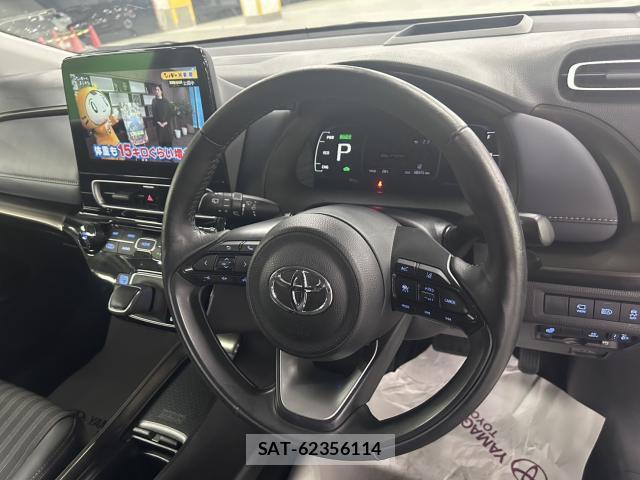 Toyota AQUA 2021-09 8284765-13