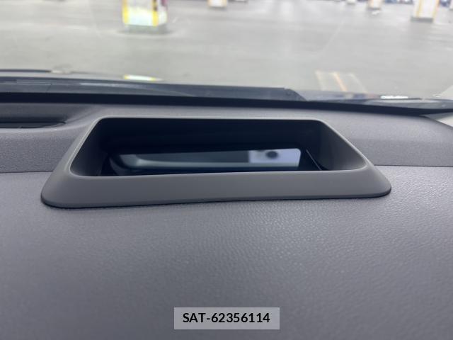 Toyota AQUA 2021-09 8284765-14